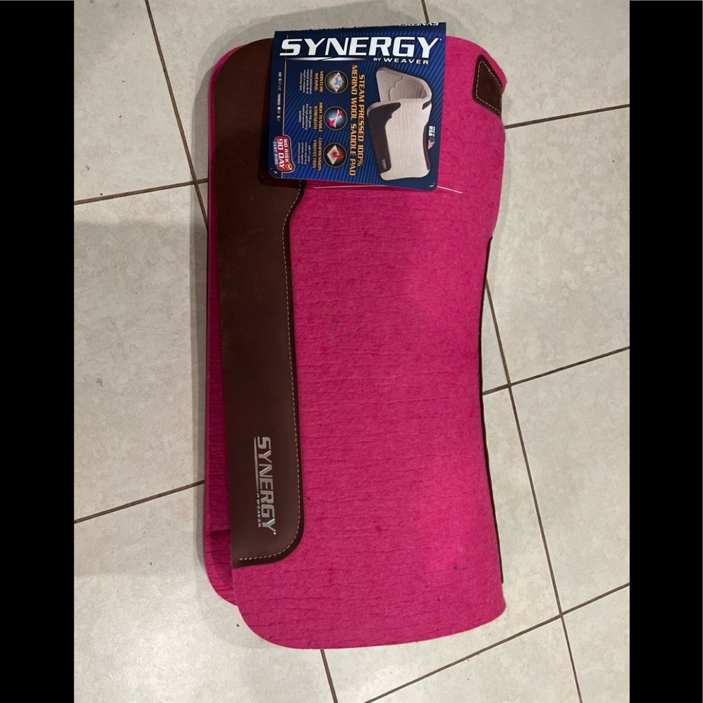 Synergy barrel racing saddle pad by weaver